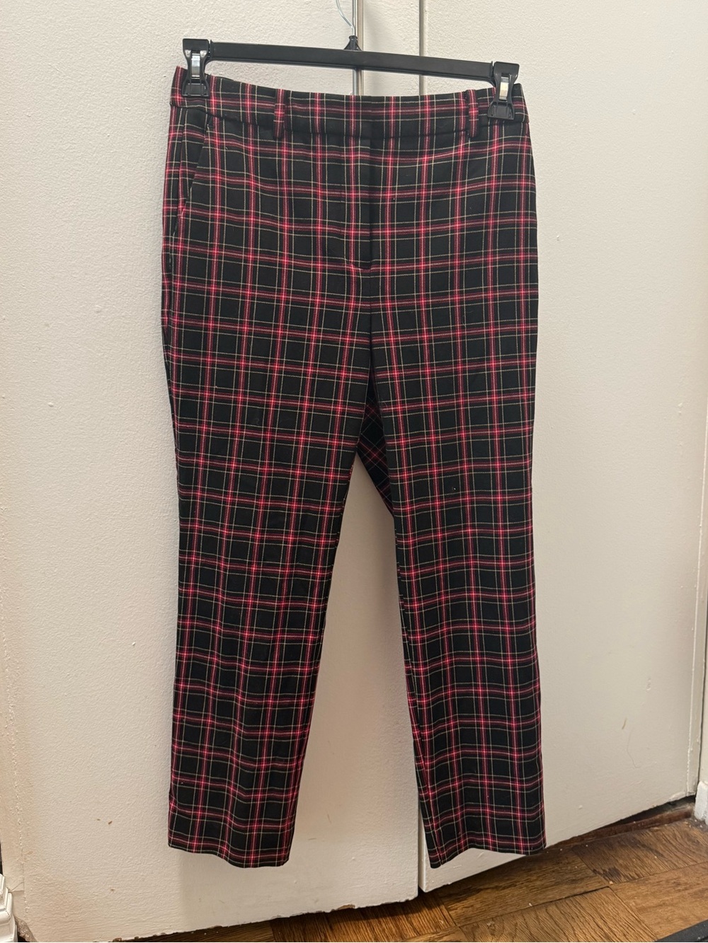 An Taylor Petite Eva Ankle Pant Black & Red Plaid, 4P